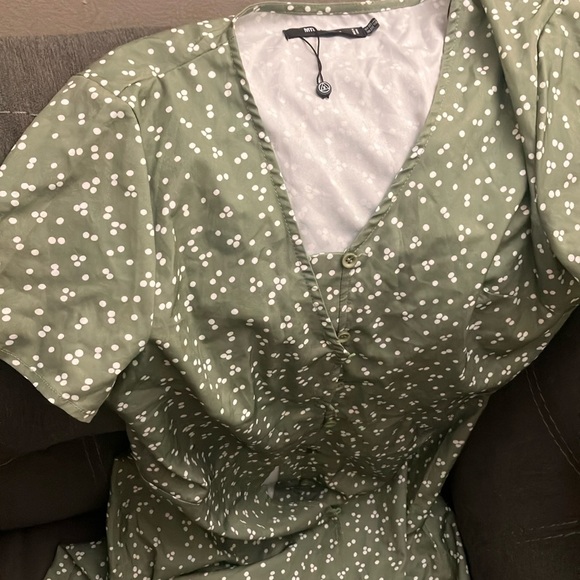 MISSGUIDED BUTTON THROUGH TEA DRESS SS POLKA DOT - Picture 7 of 7